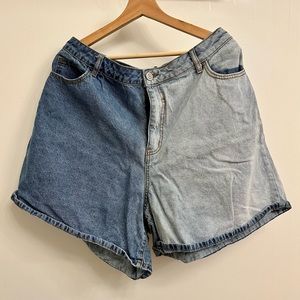 Eloquii size 18 two tone denim shorts